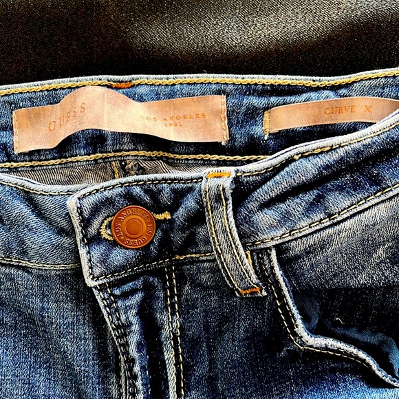 Medium dark blue Guess Jeans - Curve X - Size 24 - Picture 4 of 8